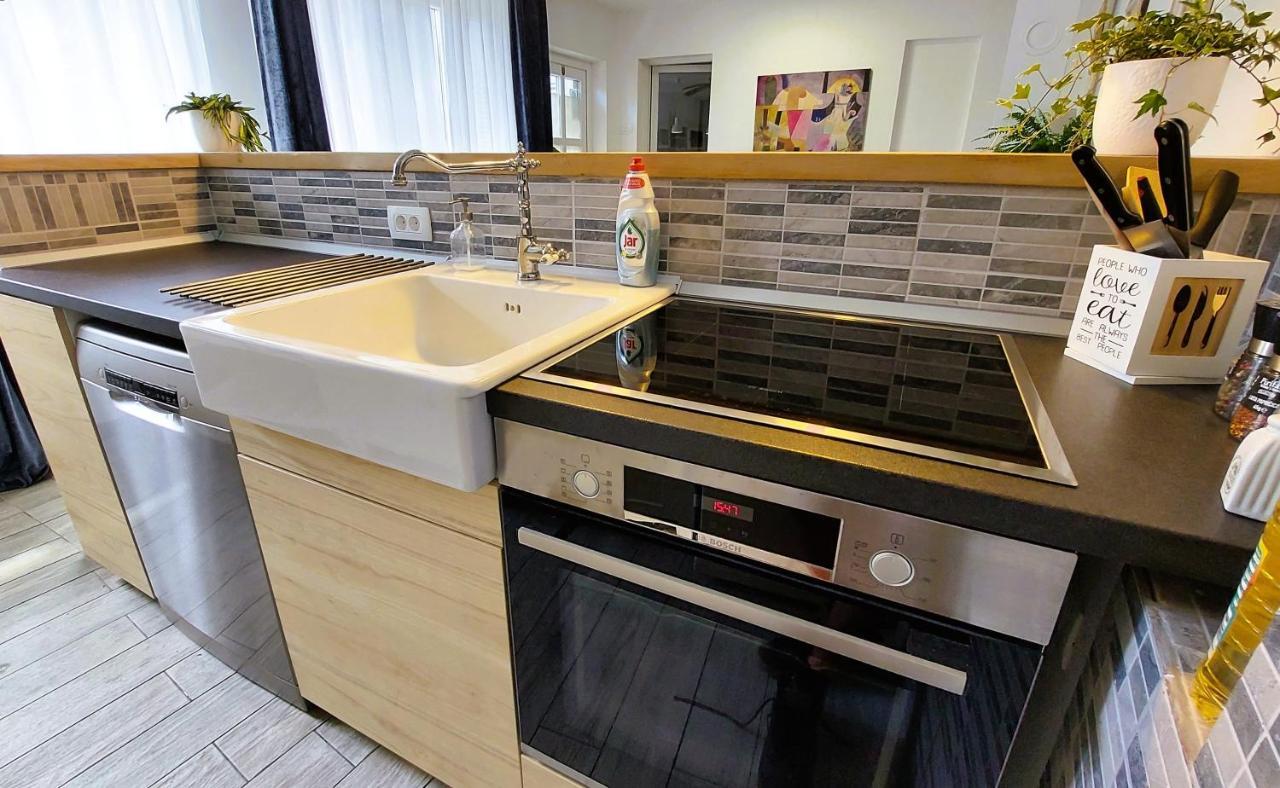 Holiday Home Zora - Family Vacation House Near Protected Area Of The Nature Park Kamenjak, With Green Yard, Wifi, Air-Con Premantura Buitenkant foto